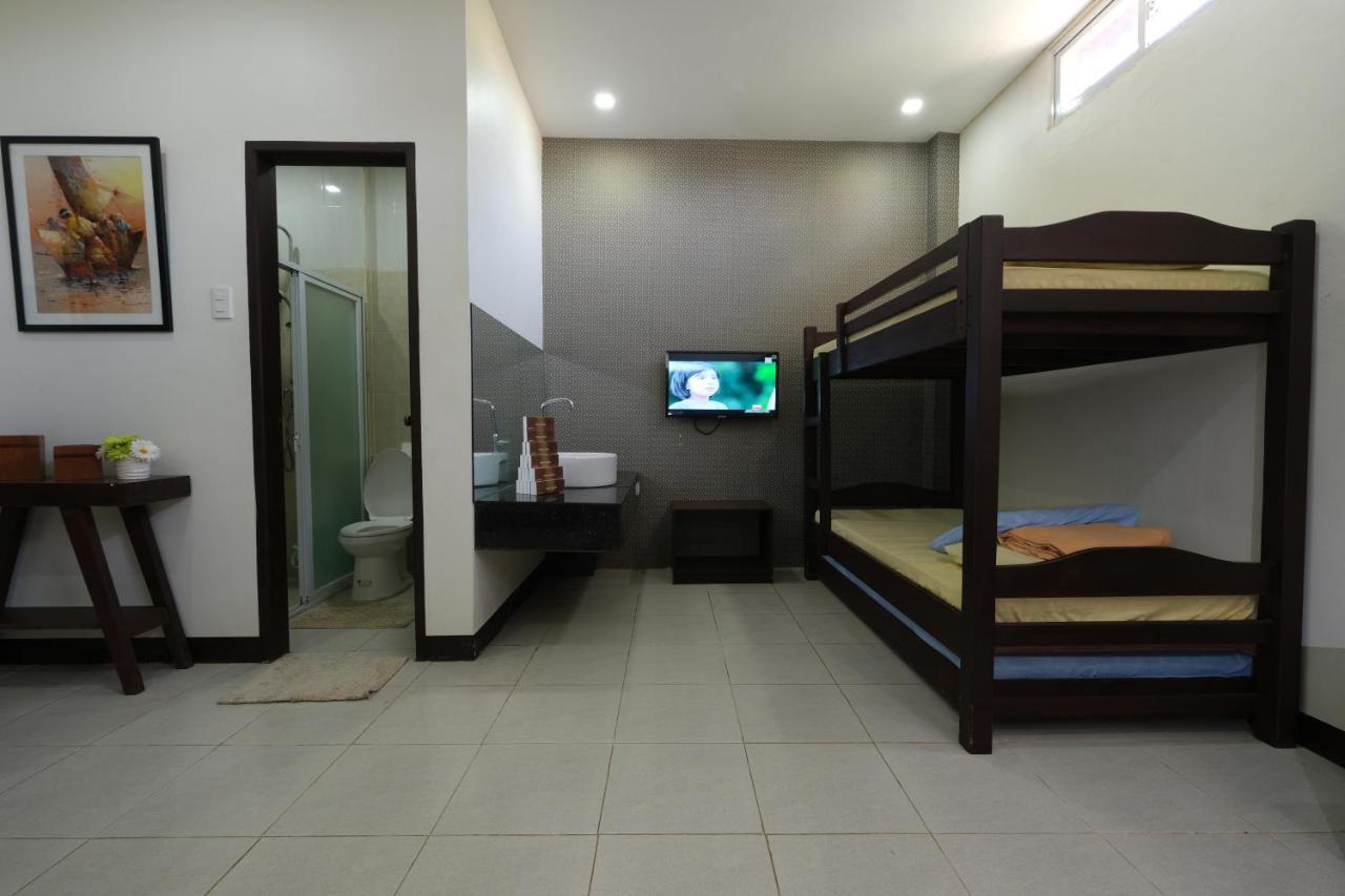 Balai Carmela Hotel Tuguegarao City Exterior photo