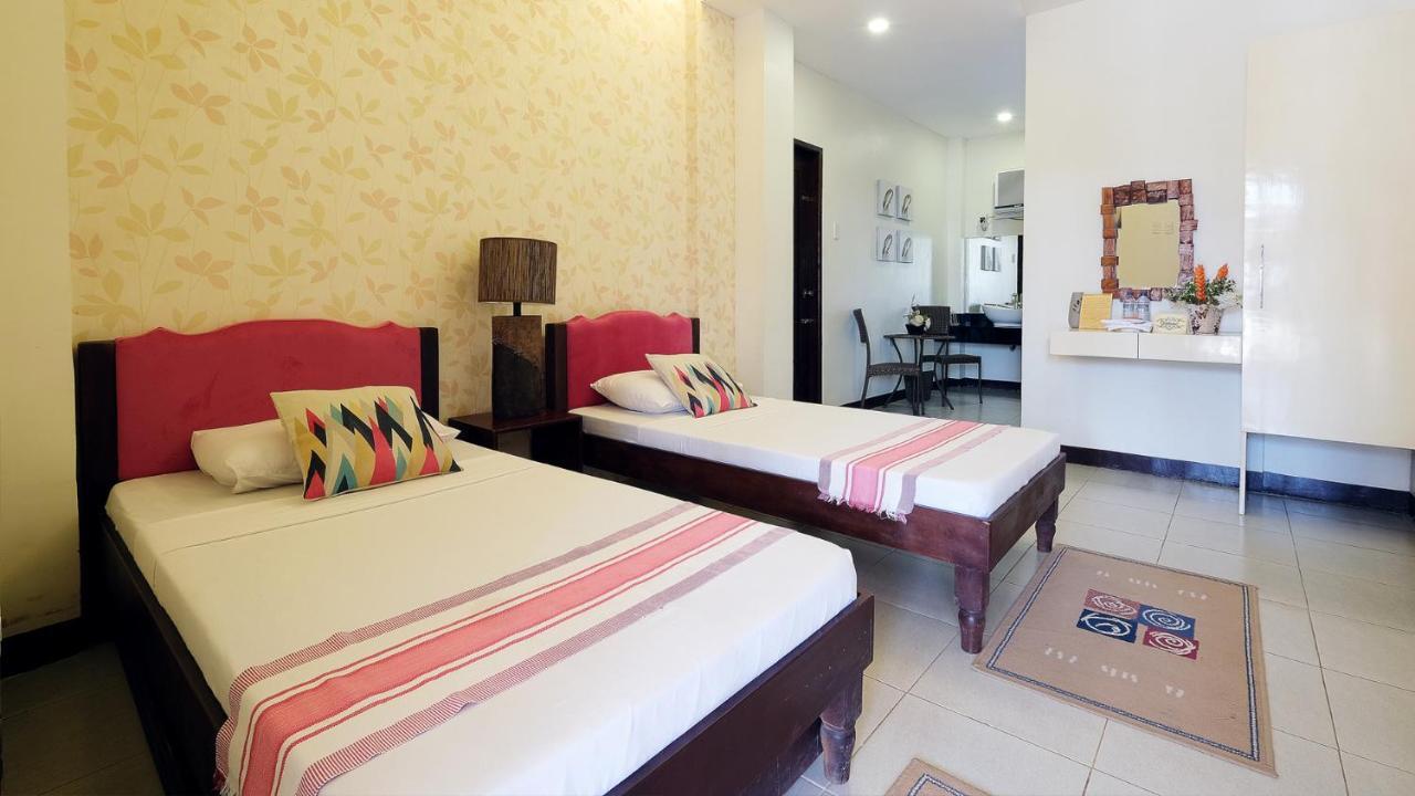 Balai Carmela Hotel Tuguegarao City Exterior photo